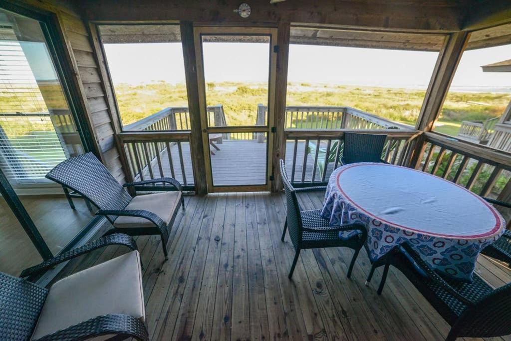 Pelican Point Unobstructed Beach Views Beach Access Out Back Door! Harbor Island Exterior foto