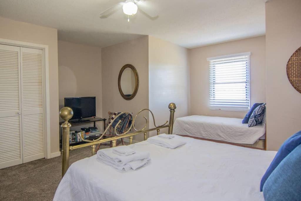 Pelican Point Unobstructed Beach Views Beach Access Out Back Door! Harbor Island Exterior foto